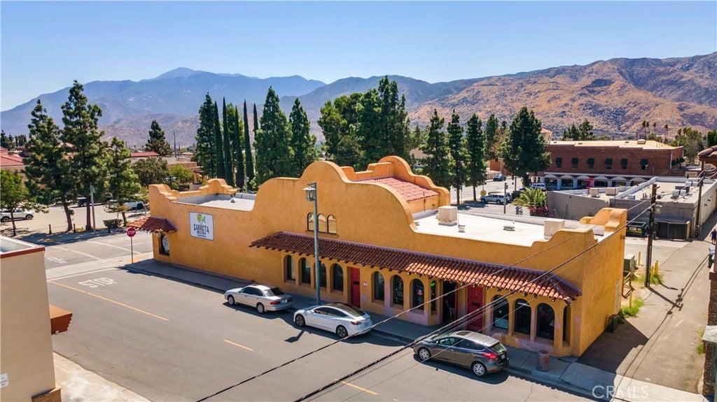 89 N San Gorgonio Avenue
