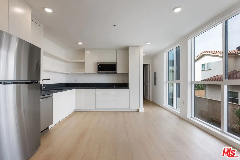 Cypress, California 90630, United States, ,1 BathroomBathrooms,Residential,Active,239298