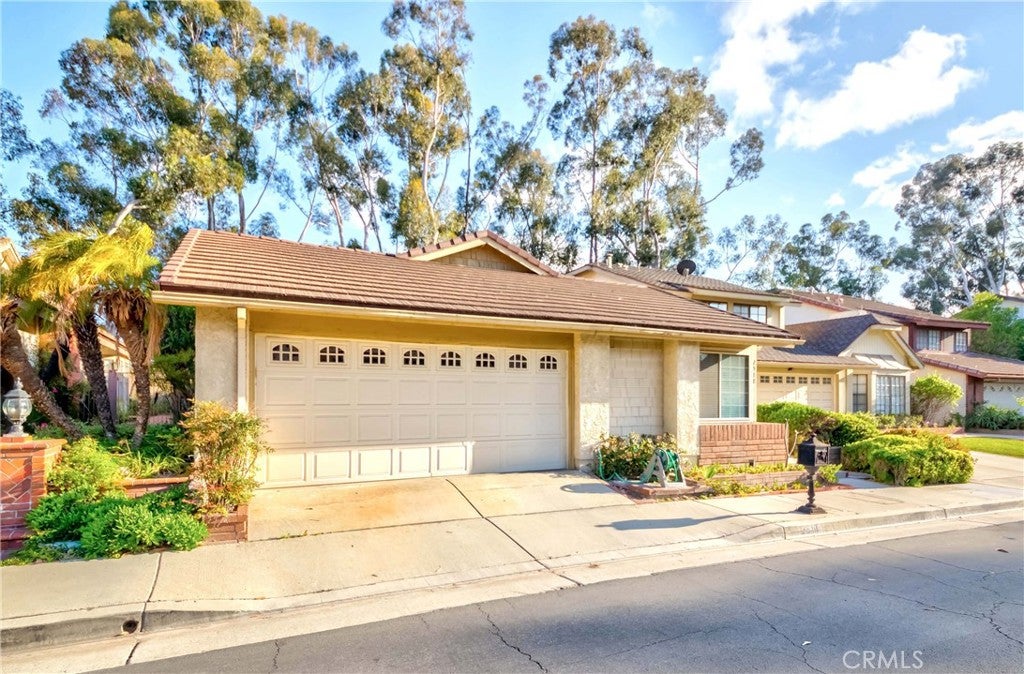 2518 Greenwich Drive
