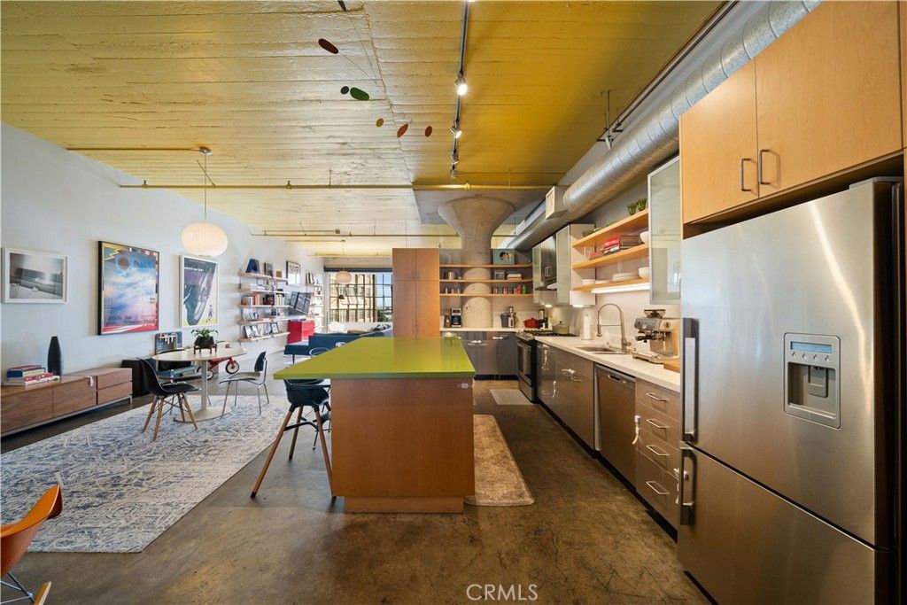 Photo of 1855 Industrial Street #606, Los Angeles, CA 90021 (MLS # SR26036590)