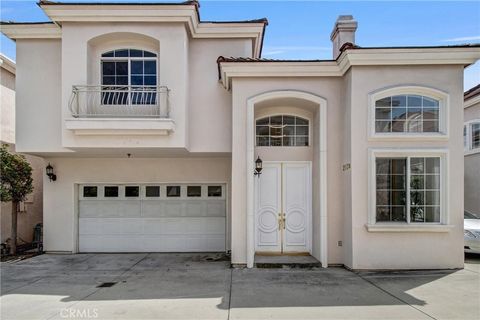Photo of 213 S 5th Avenue Unit#B AVE, Arcadia, CA 91006 (MLS # OC26096639)