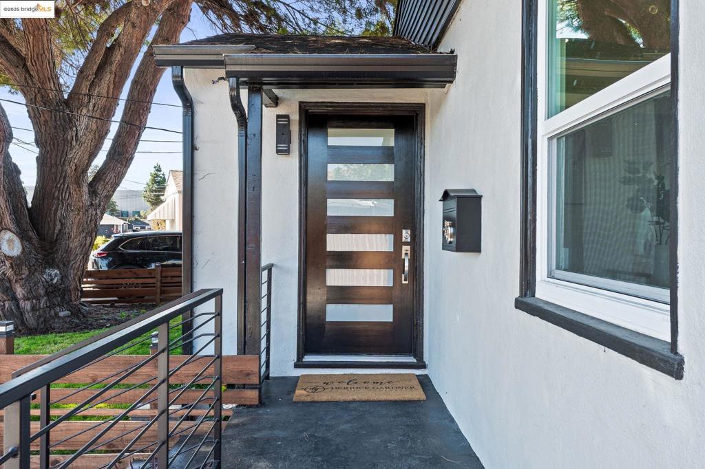 DAVIS WEST - Residential