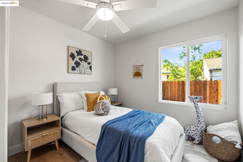 DAVIS WEST - Residential