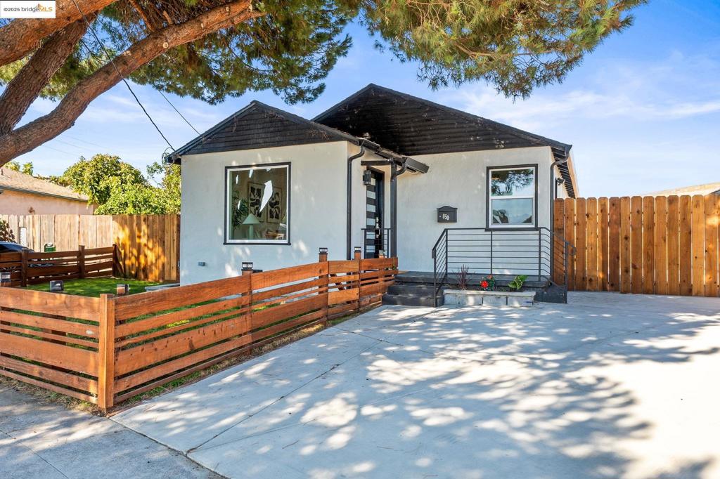 DAVIS WEST - Residential