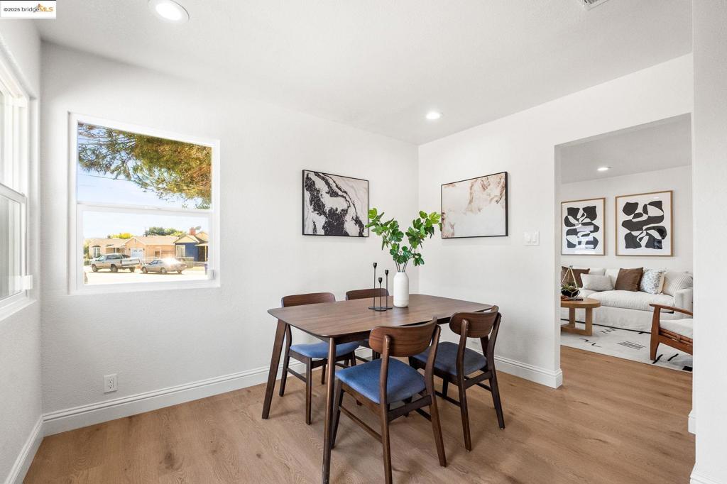 DAVIS WEST - Residential