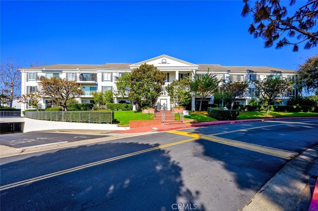 Photo of 300 Cagney Lane #102, Newport Beach, CA 92663 (MLS # LG25272128)