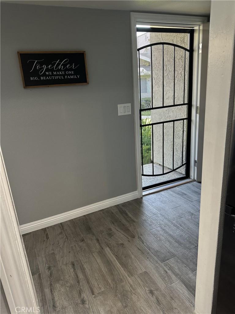 1135 Rosecrans