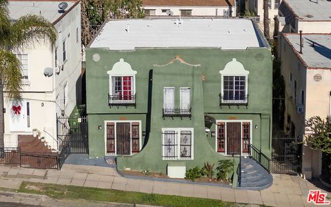 Photo of 2945 W 11th Street, Los Angeles, CA 90006 (MLS # 25625413)