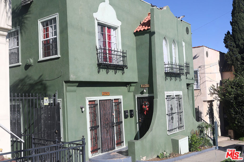 2945 W 11th Street