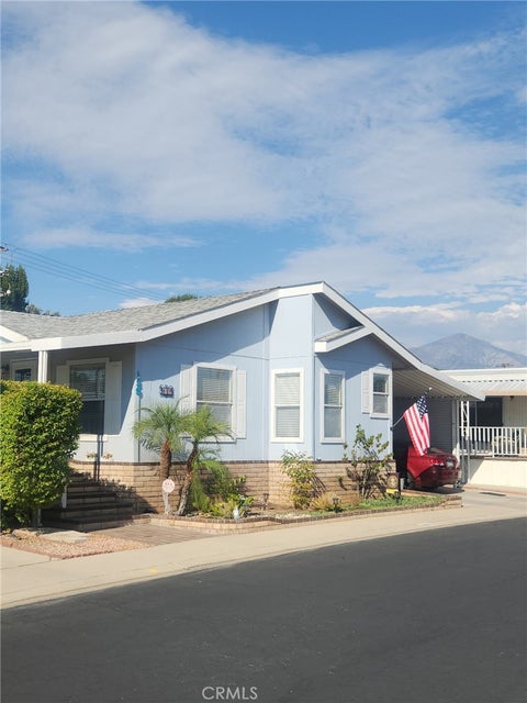 Photo of 626 Dearborn St ST #189, Redlands, CA 92374 (MLS # IV26184055)