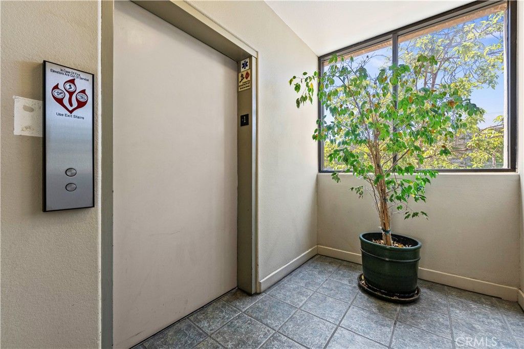 listing image 130720810785153485225
