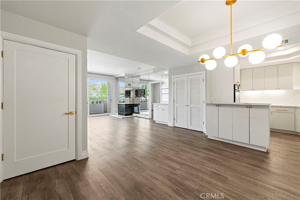 listing image 130723203891612635311