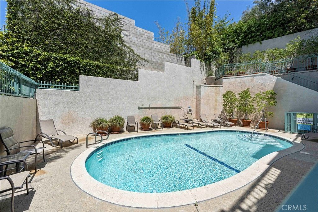 listing image 130724349724992933152