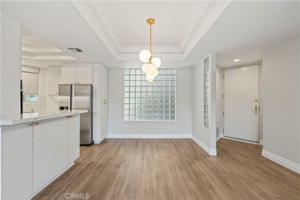 listing image 130721112590355239058