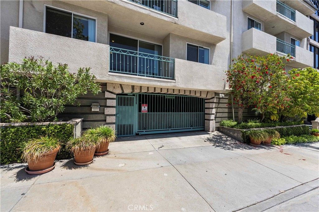 listing image 130723875100296797839