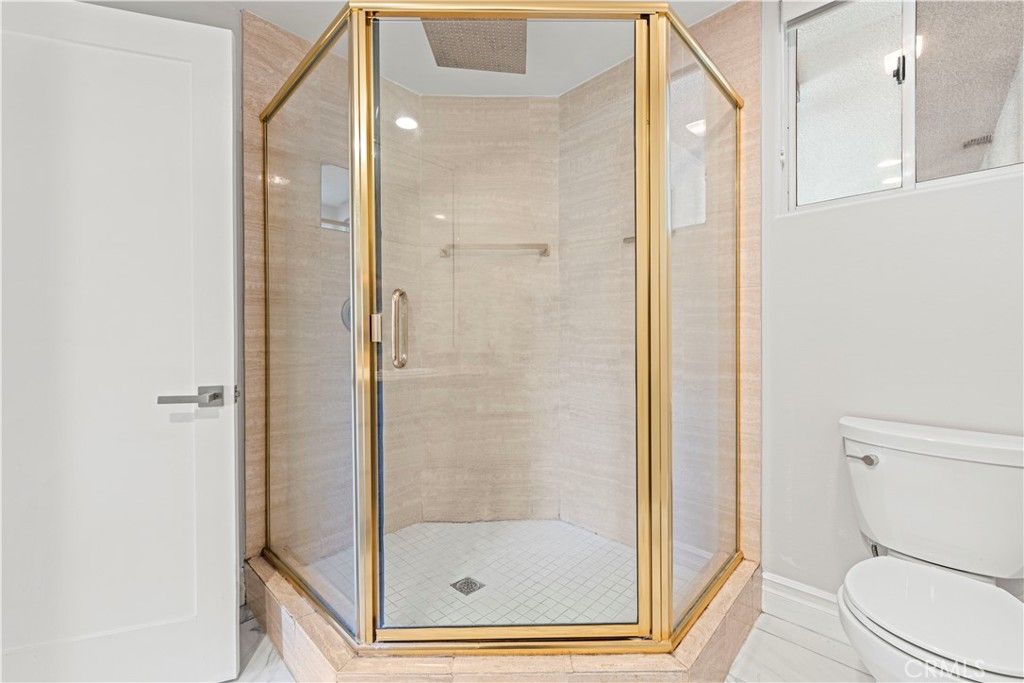 listing image 130725668601234566059