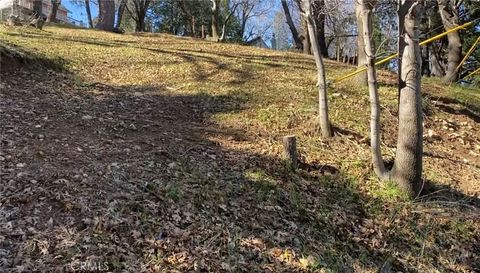 Photo of 547 Arbula Drive, Crestline, CA 92325 (MLS # IV26075025)