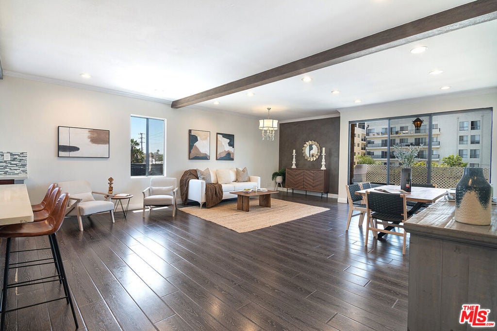 1101 Rexford Drive