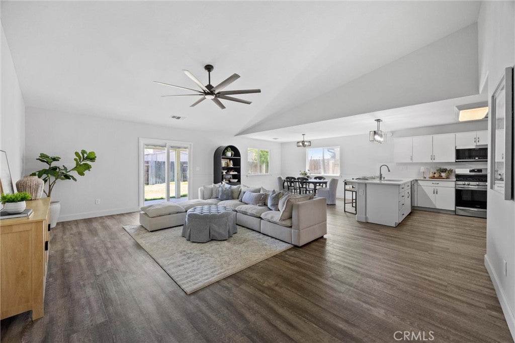 11401 Eresma Drive