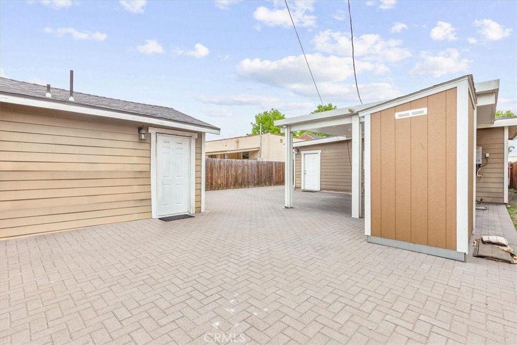 listing image 130727941650300681552