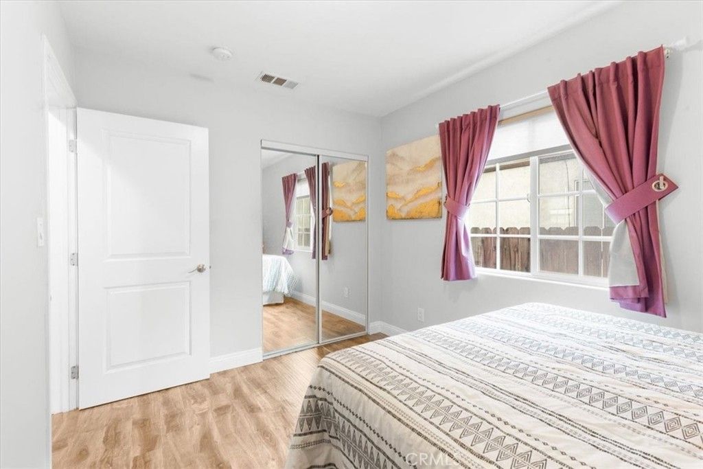 listing image 130722172713276799846