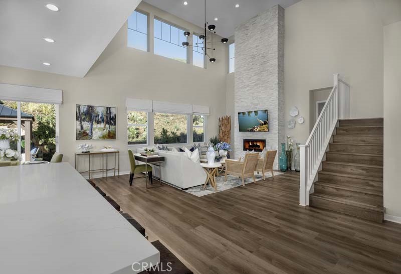 6556 Canyon Oaks Drive