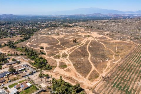 0 Iris Riverside CA 92504