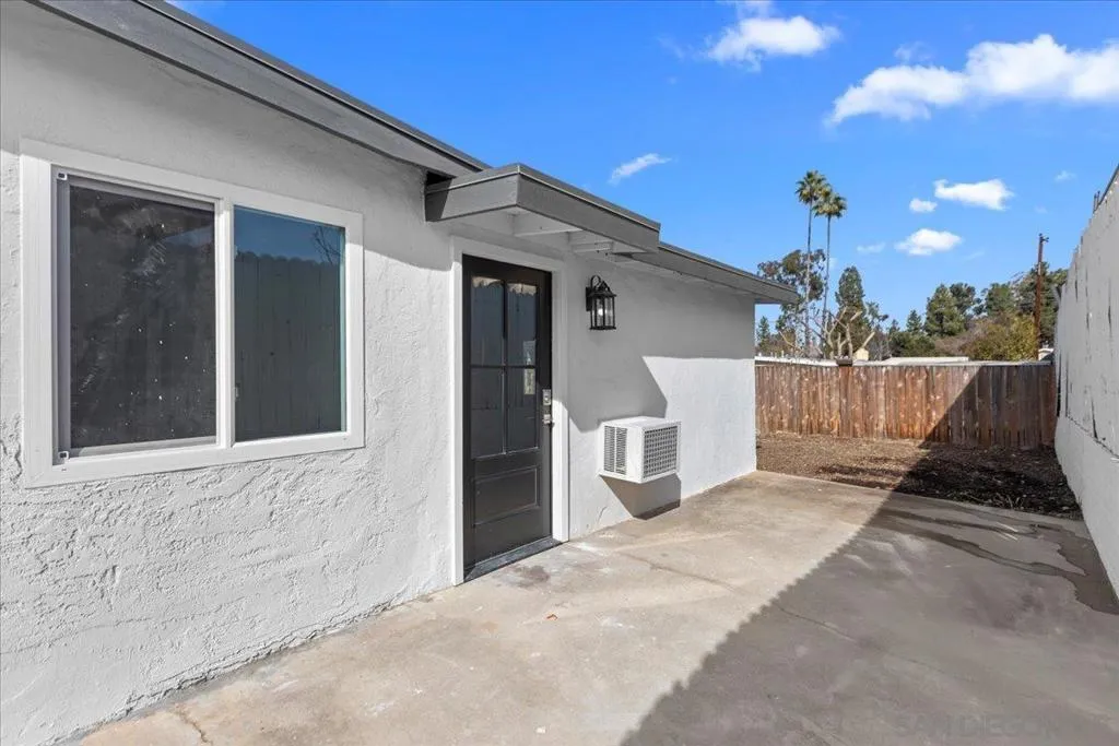 Santee, California 92071, United States, 3 Bedrooms Bedrooms, ,2 BathroomsBathrooms,Residential,Active,112777
