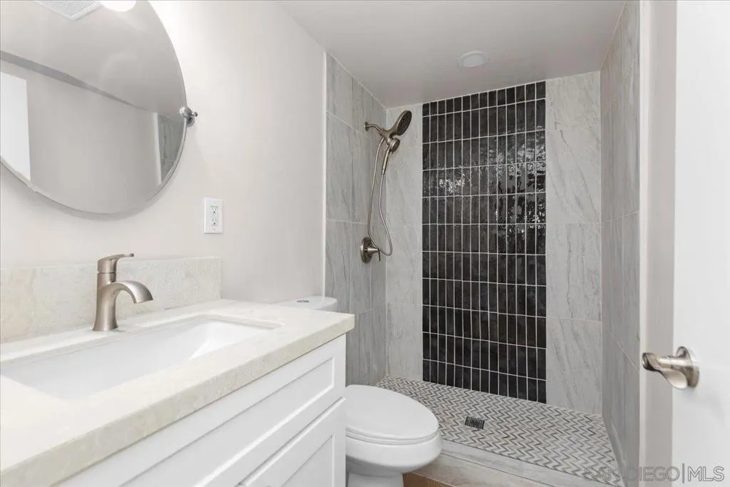 Santee, California 92071, United States, 3 Bedrooms Bedrooms, ,2 BathroomsBathrooms,Residential,Active,112777