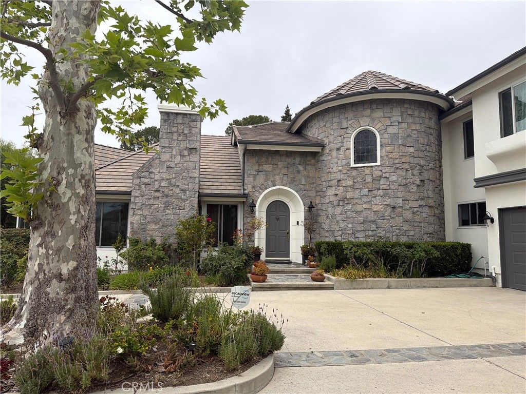 Photo of 27951 Suffolk Ln, San Juan Capistrano, CA 92675 (MLS # OC26086019)