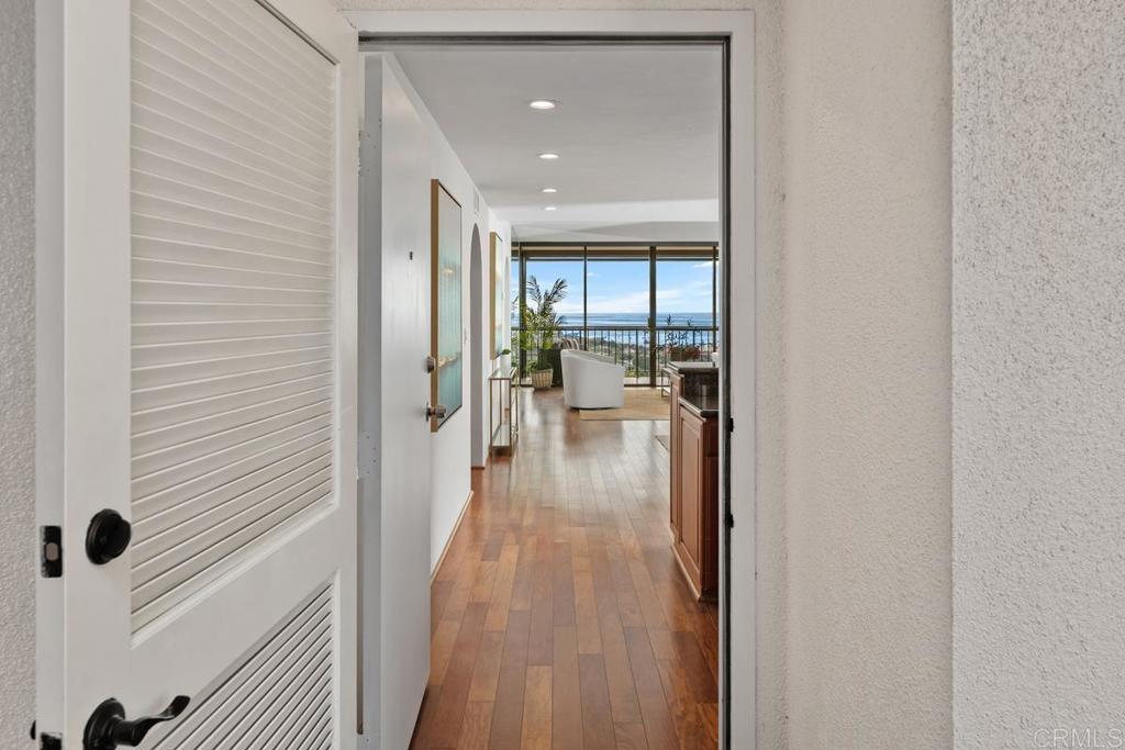 2500 Torrey Pines Rd 1101
