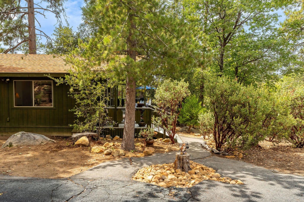 25461 Glen Road