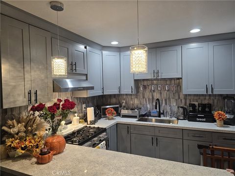 Photo of 5557 Olive Ave, Long Beach, CA 90805 (MLS # SB26027188)