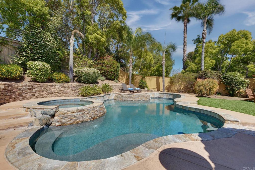835 Stratford Knoll