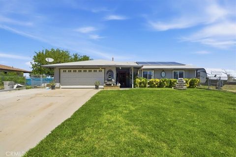 Photo of 15235 Newmont Ave, Lancaster, CA 93535 (MLS # SR26078043)