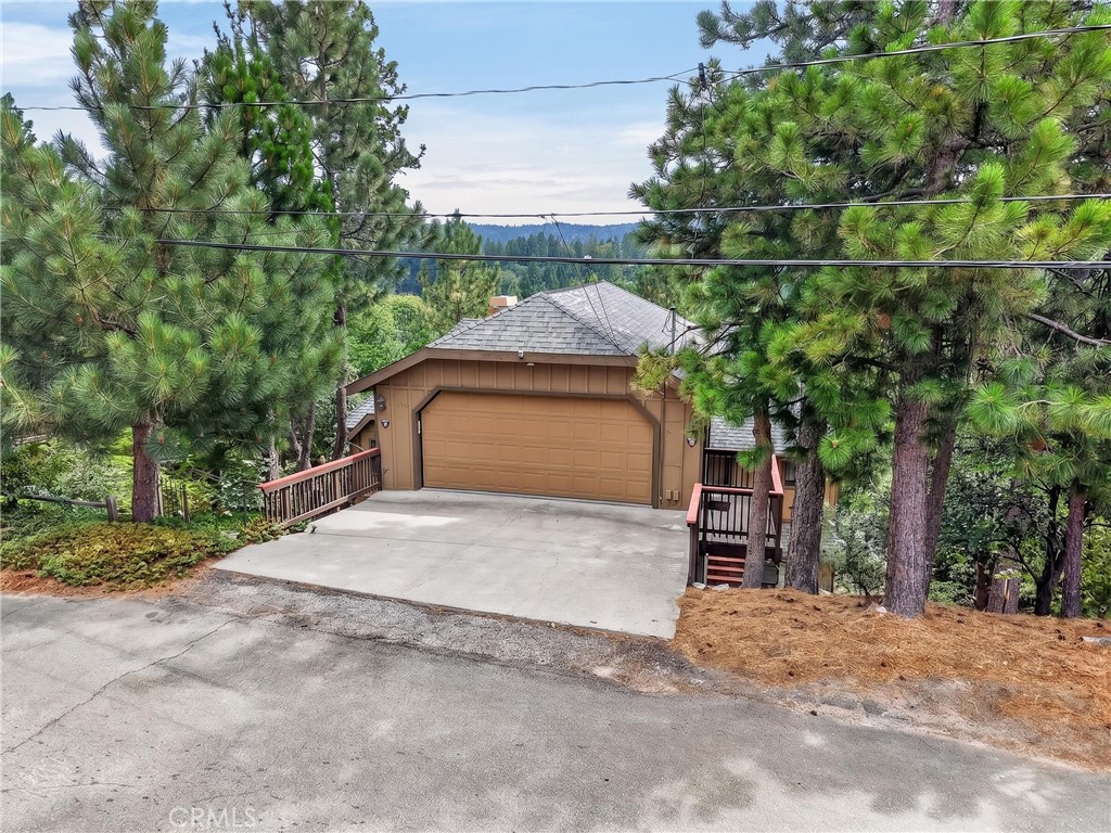 27779 West Shore