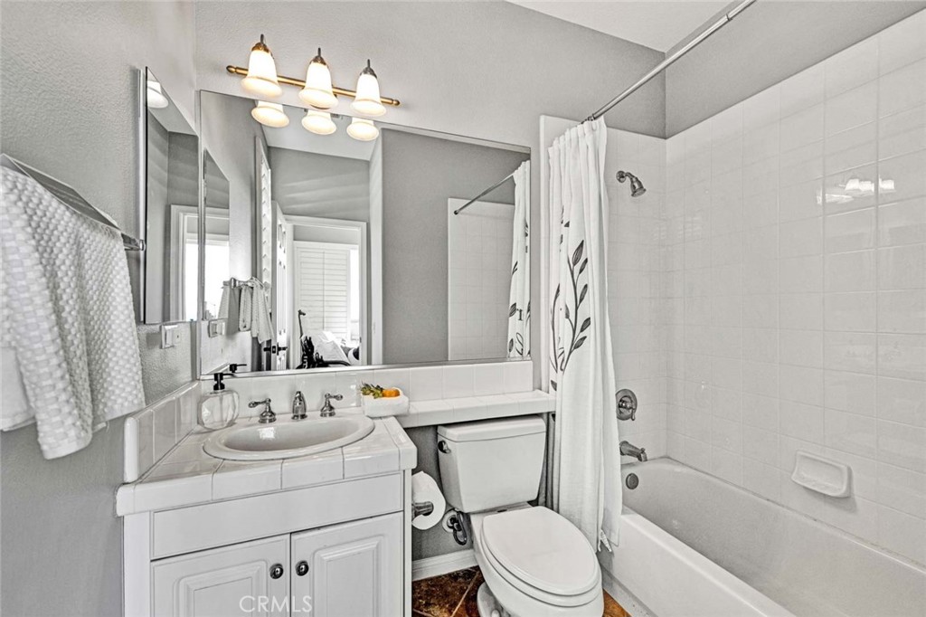 Villa Ridge (VLRG) - Residential