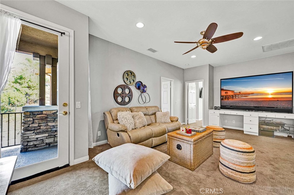 Villa Ridge (VLRG) - Residential