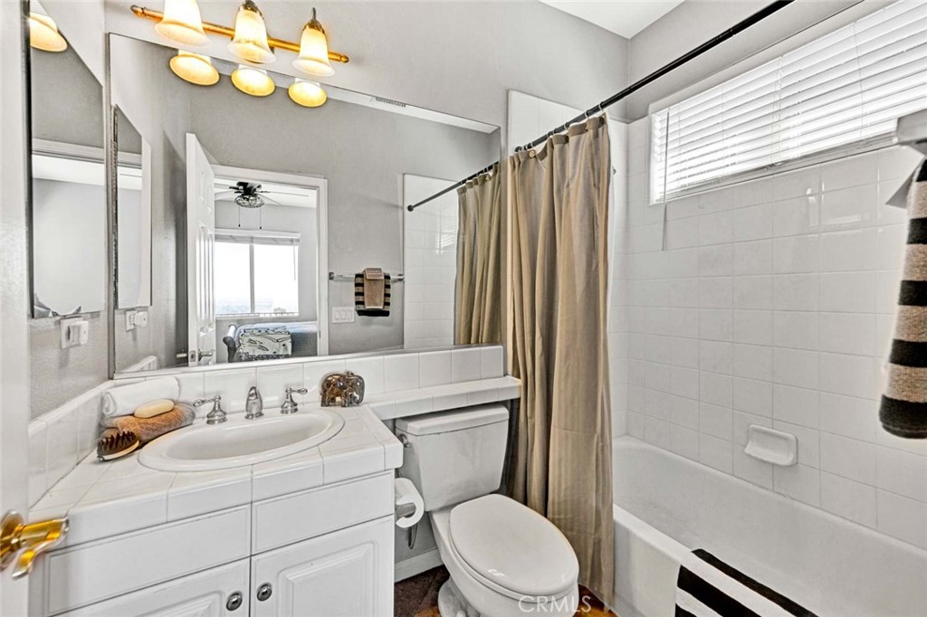 Villa Ridge (VLRG) - Residential