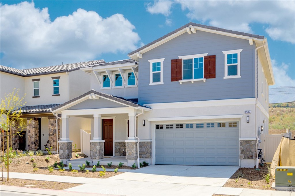 Brand New * 5 Bedrooms (Main Level Bedroom) / 3 Bathrooms * 2,387sqft * Open Floor Plan * Living Area * Dining Area * Large Kitchen With Center Island * Laminate Floors Downstairs & Carpet Upstairs * Recessed Lighting * Central A/C & Heat * High Ceilings * Separate Laundry Room With Washer/Dryer Hook-Ups * Large Master Bedroom With Walk-In Closet * 2 Car Attached Garage * Mountain Views * Community Pool & Park * Guest Parking * HOA $300/m * Currently Rented Until 8/1/25