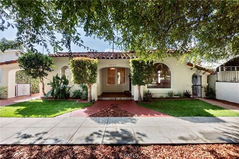 Photo of 2085 Oregon Avenue, Long Beach, CA 90806 (MLS # OC25227622)