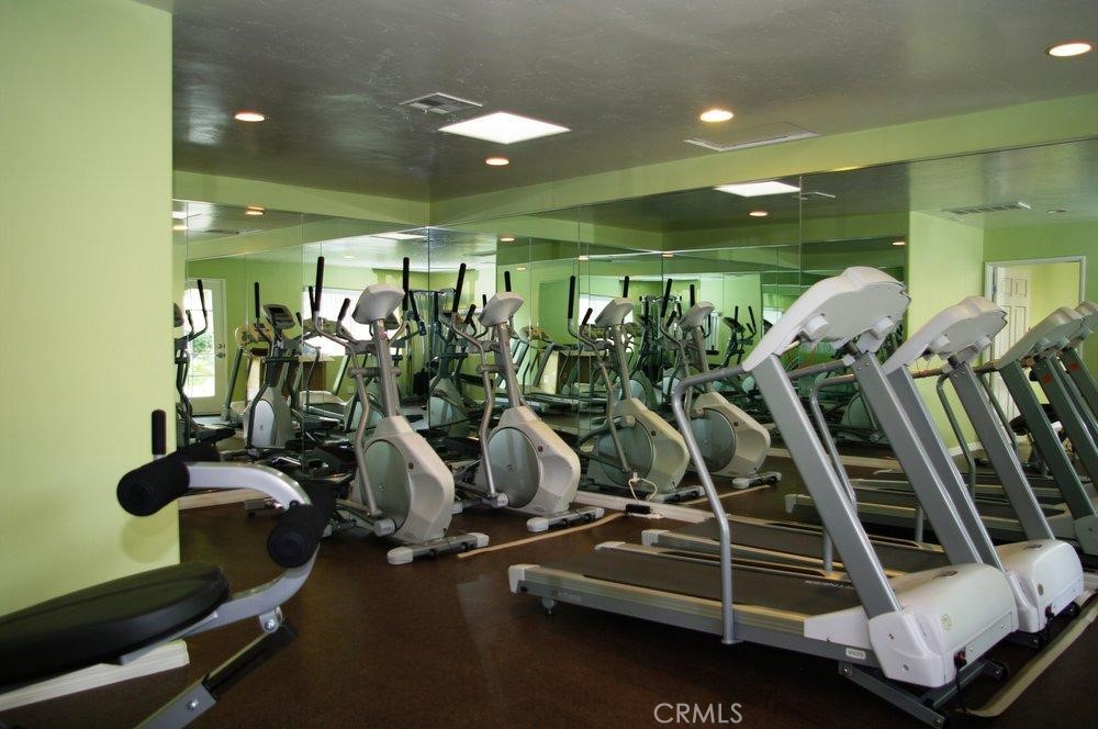 3888 San Ramon Drive 20