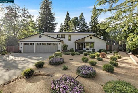 Photo of 420 Pennington Pl Pl, Danville, CA 94526 (MLS # 41129356)