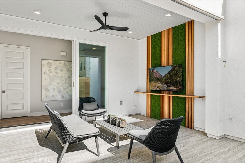 151 Crossover, Irvine CA 92618 - Photo 12