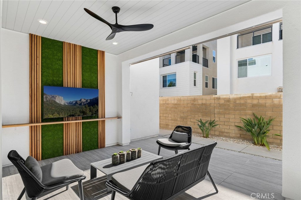 151 Crossover, Irvine CA 92618 - Photo 11