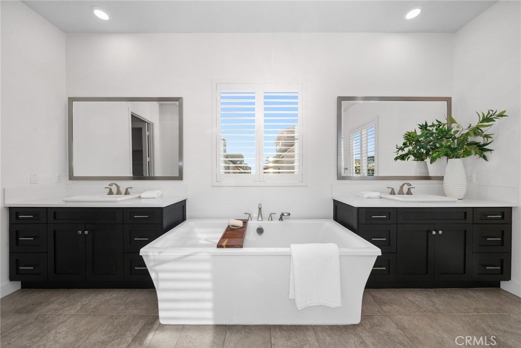 151 Crossover, Irvine CA 92618 - Photo 36