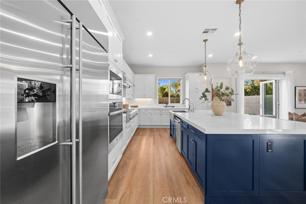 151 Crossover, Irvine CA 92618 - Photo 9