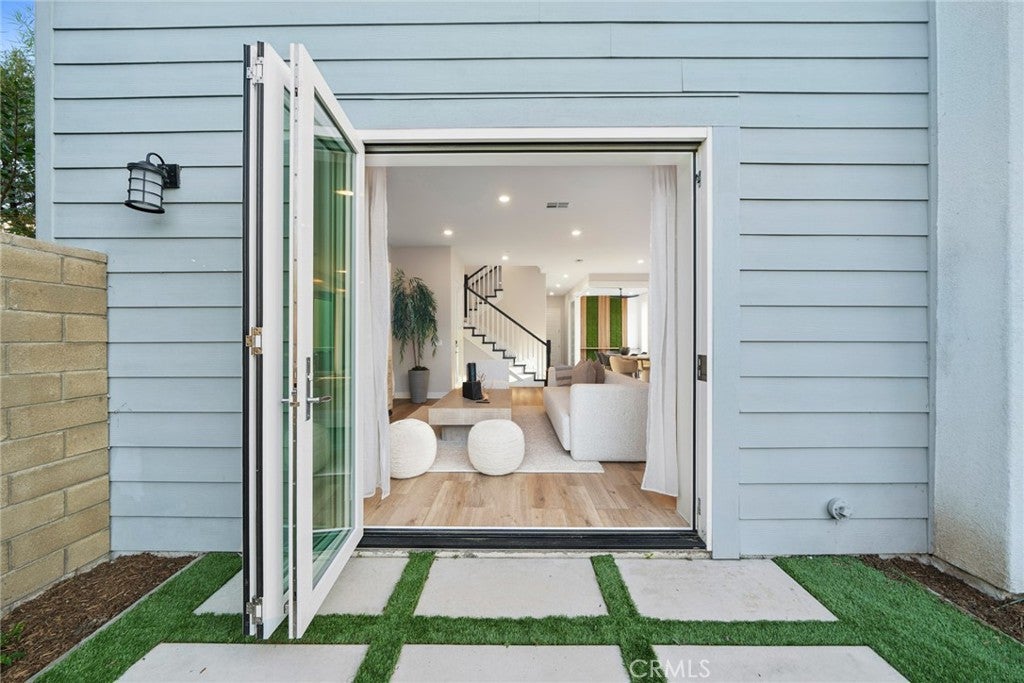 151 Crossover, Irvine CA 92618 - Photo 23