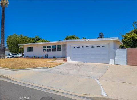 17924 Gard Avenue Artesia CA 90701