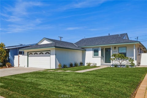 Photo of 19928 Bellemare Avenue, Torrance, CA 90503 (MLS # SB26121046)